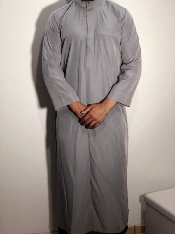 Qamis Col Mao