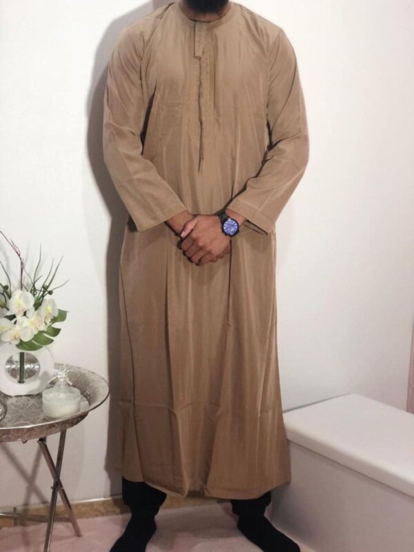 Qamis Emirati – Image 5
