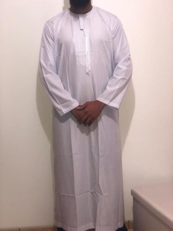 Qamis Emirati – Image 4