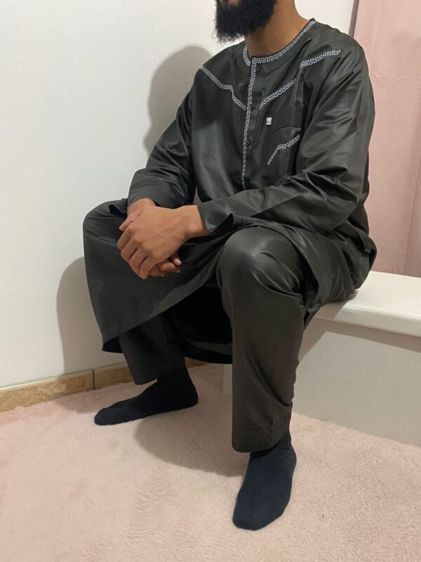 Qamis Hamza – Image 5
